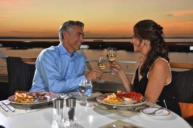 Oceania Cruises Terrace Cafe 3.jpg